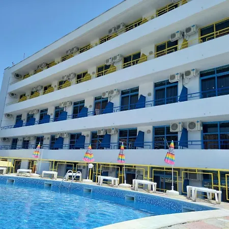 Hotel Carnival